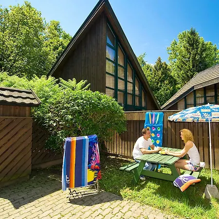 Holiday Club 度假居 *